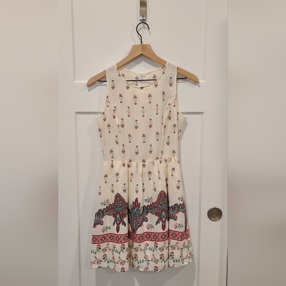Sleevless Dress